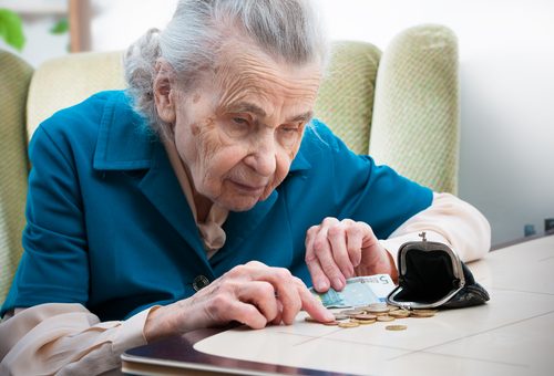 Helping Your Aging Loved One Manage Their Finances